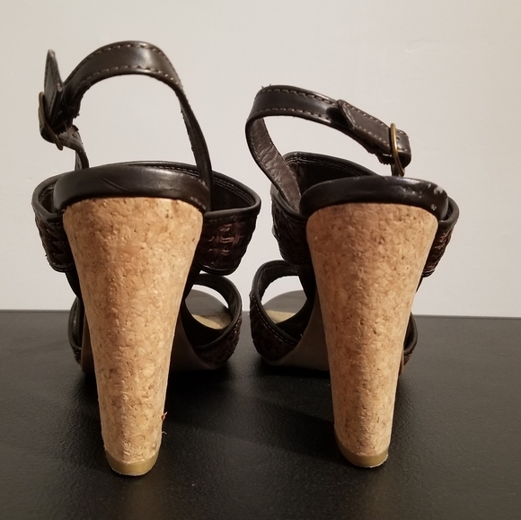 KENNETH COLE REACTION BROWN WOVEN CORK BLOCK HEELS SANDALS DAZEY SEXY BUCKLE 9 - Picture 3 of 8
